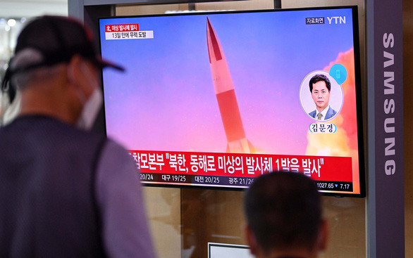 Triều Tiên dùng tên lửa "thử" Mỹ, Hàn